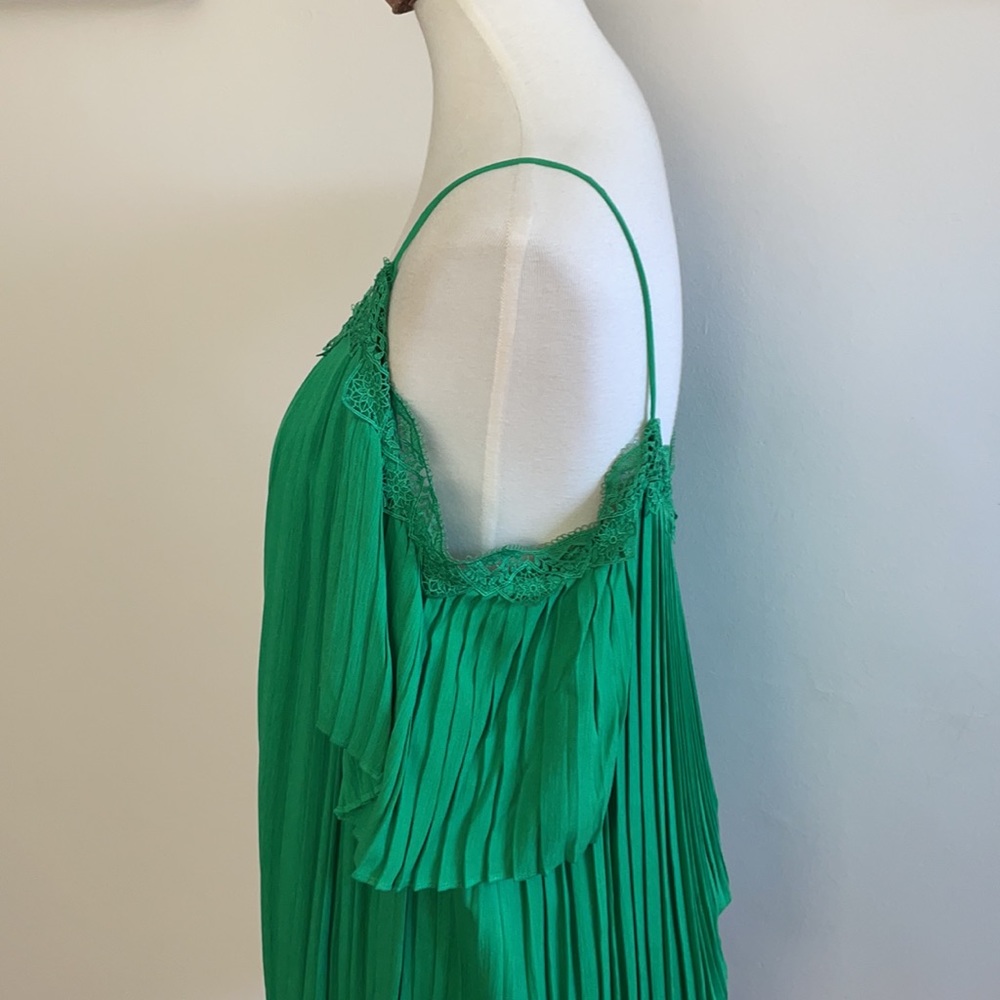 Alice + Olivia Cold Shoulder Pleated Dress - Picture 6 of 7